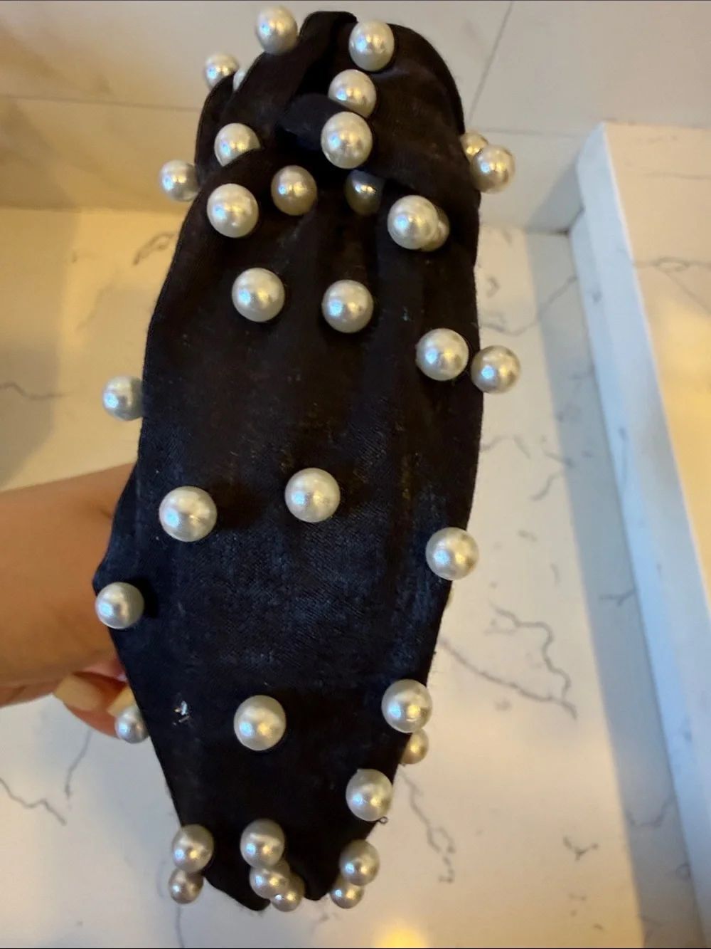 Black Pearl-Embellished Knotted Headband - Unbranded - Picture 3 of 5
